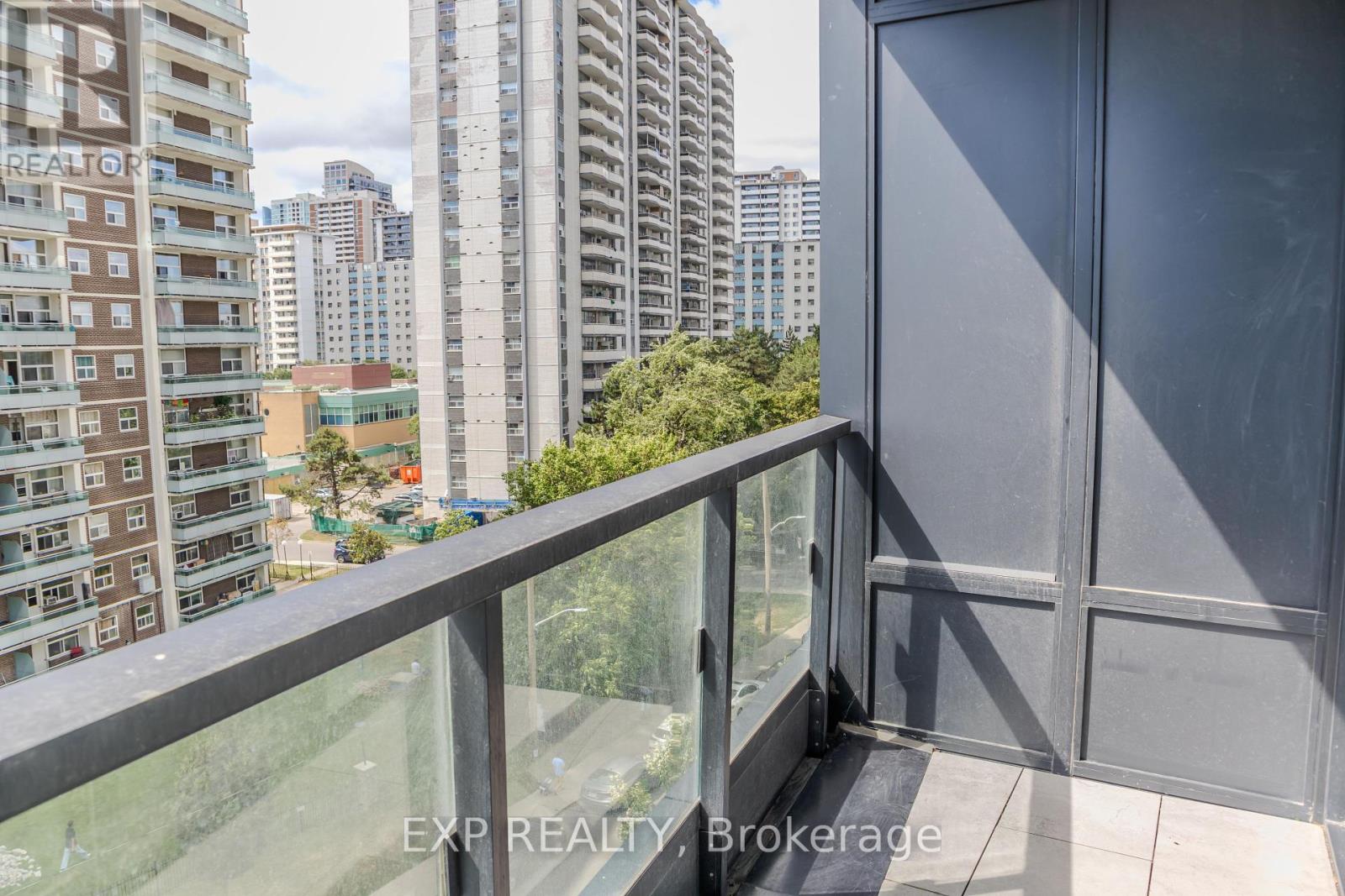 Photo 19 of 519 585 Bloor Street E, Toronto ON