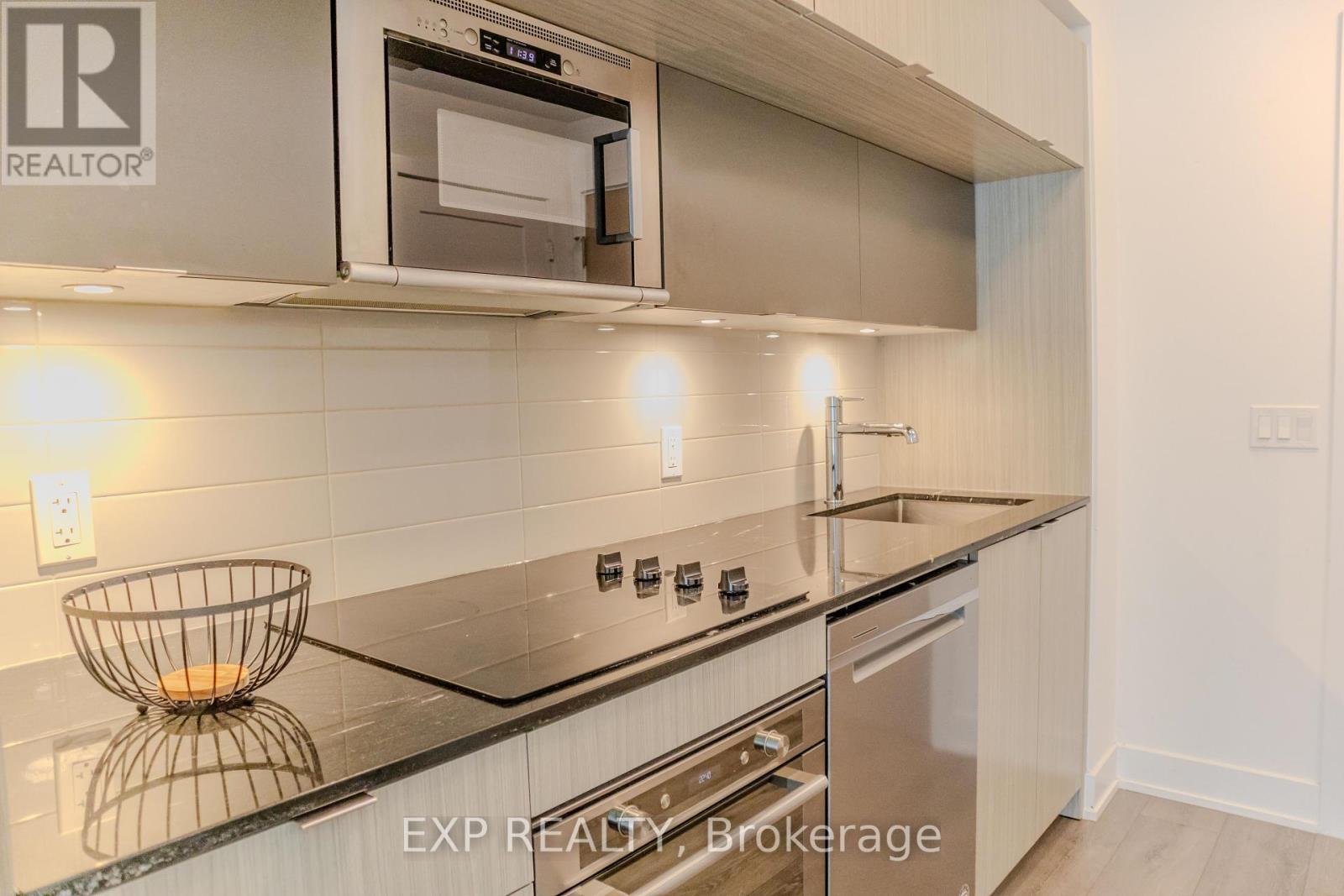 Photo 25 of 519 585 Bloor Street E, Toronto ON