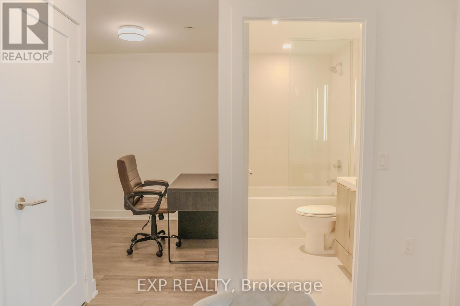 Photo 7 of 519 585 Bloor Street E, Toronto ON
