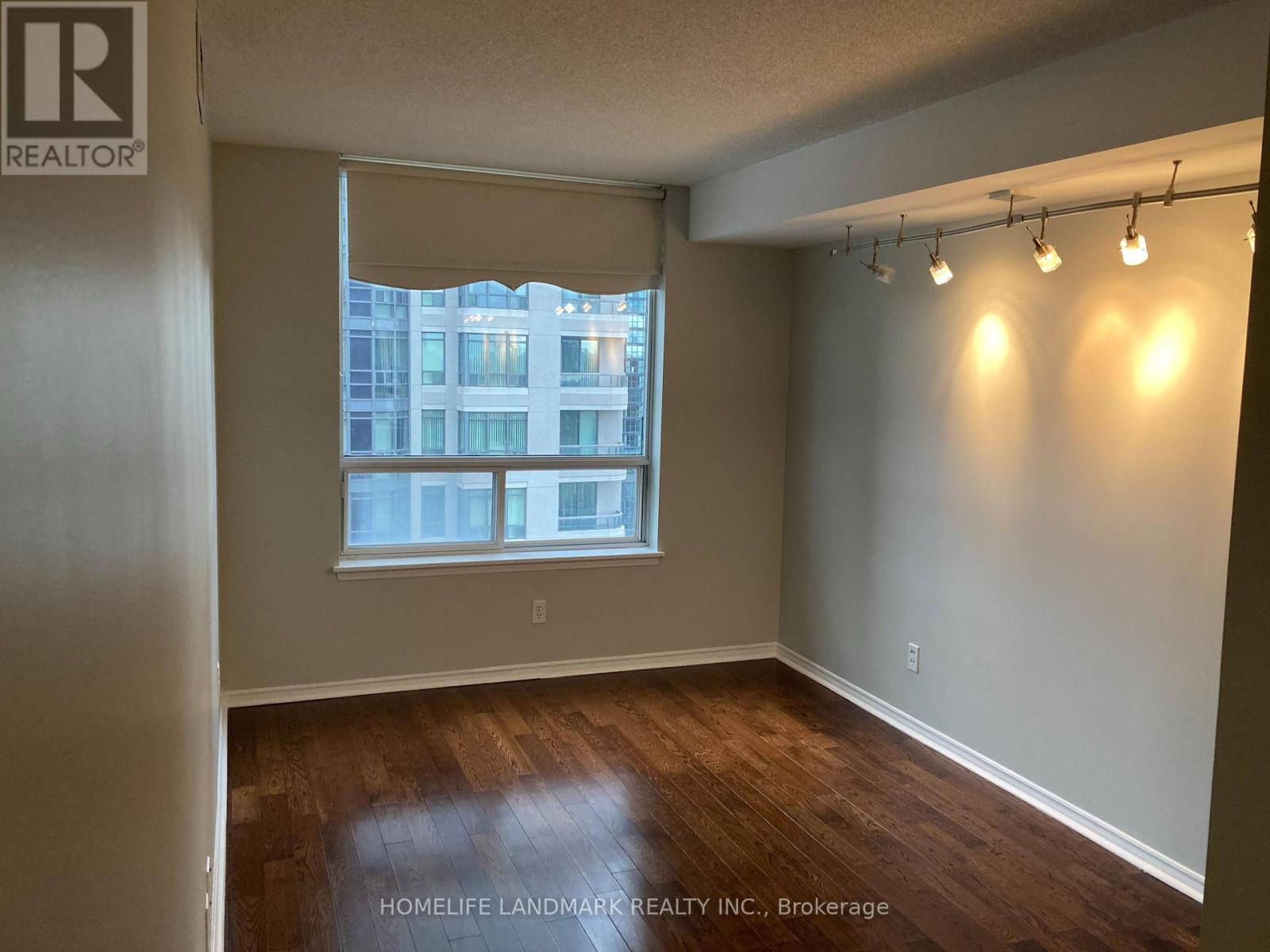 Photo 8 of 1709 35 Empress Avenue, Toronto ON