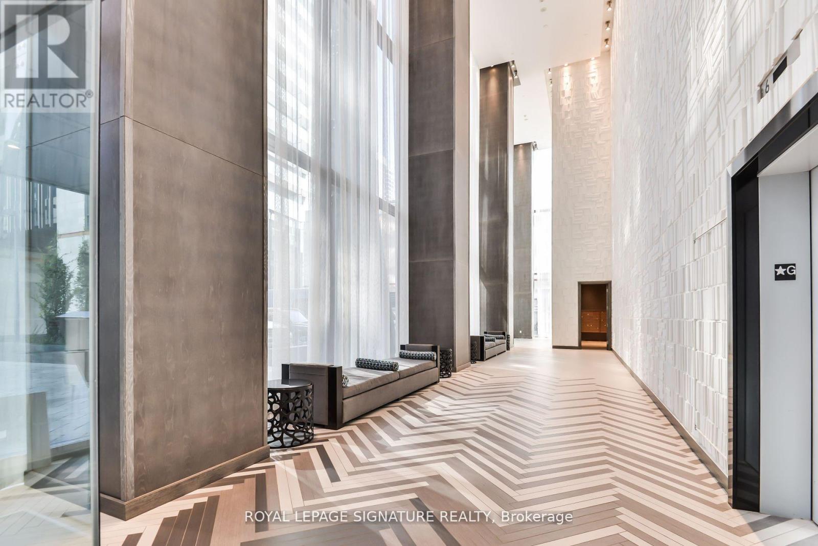 Photo 3 of 4002 65 St Mary Street, Toronto ON