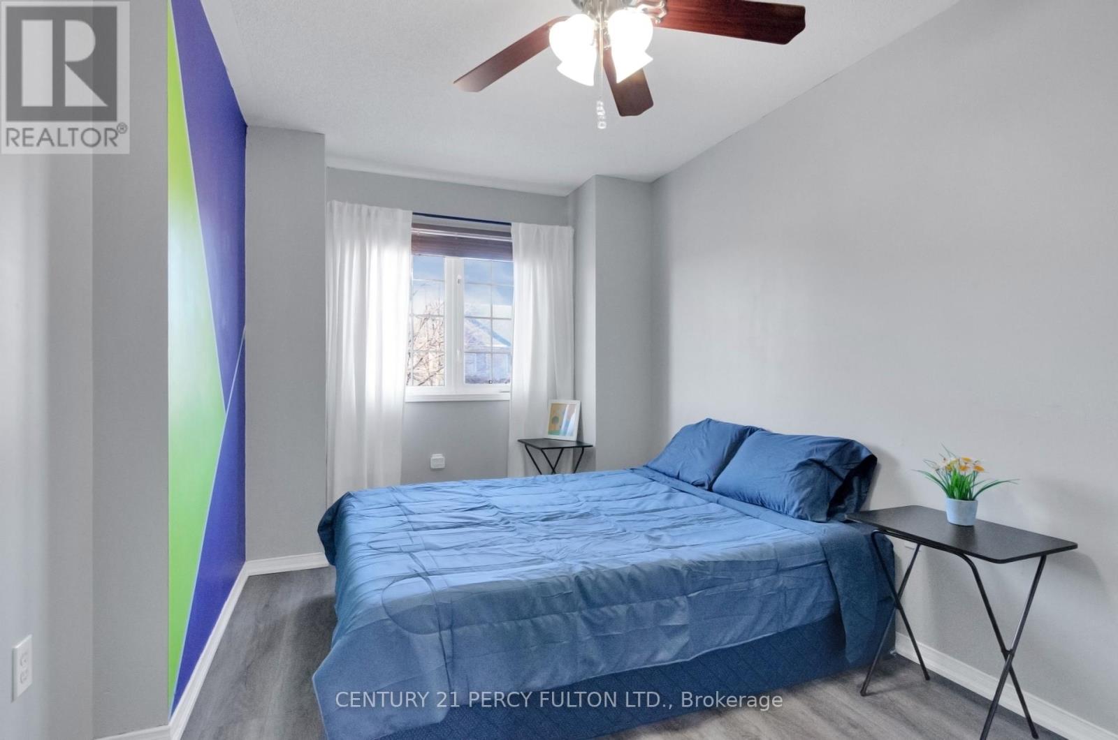 Photo 20 of 19 Odessa Crescent, Whitby ON