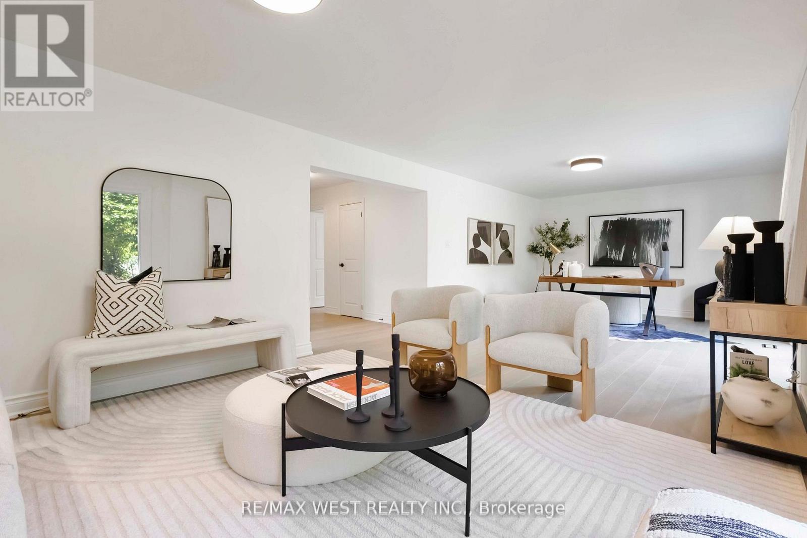 Photo 26 of 54 Elmartin Drive, Toronto ON