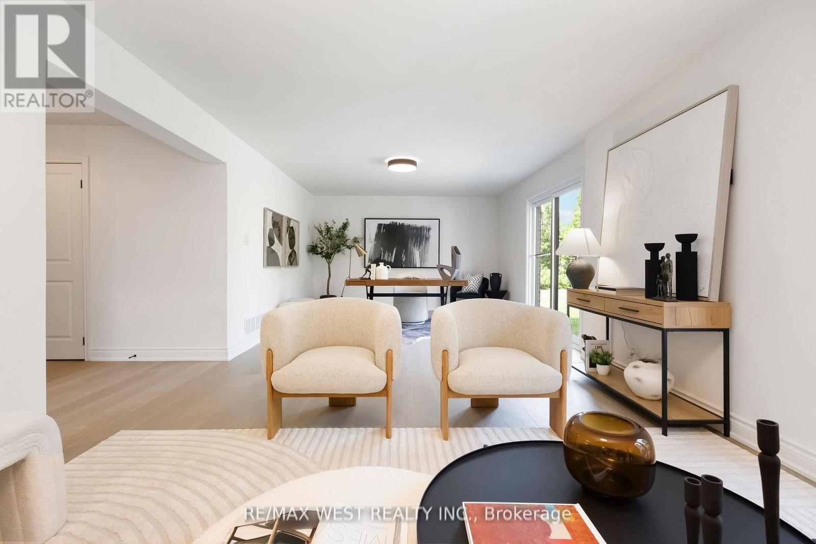 Photo 28 of 54 Elmartin Drive, Toronto ON