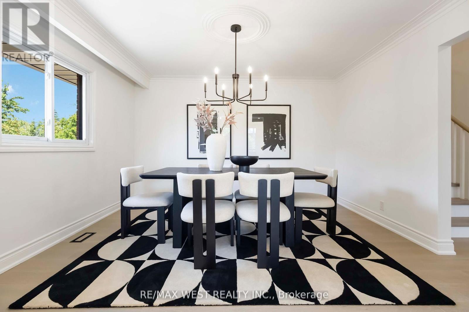 Photo 6 of 54 Elmartin Drive, Toronto ON