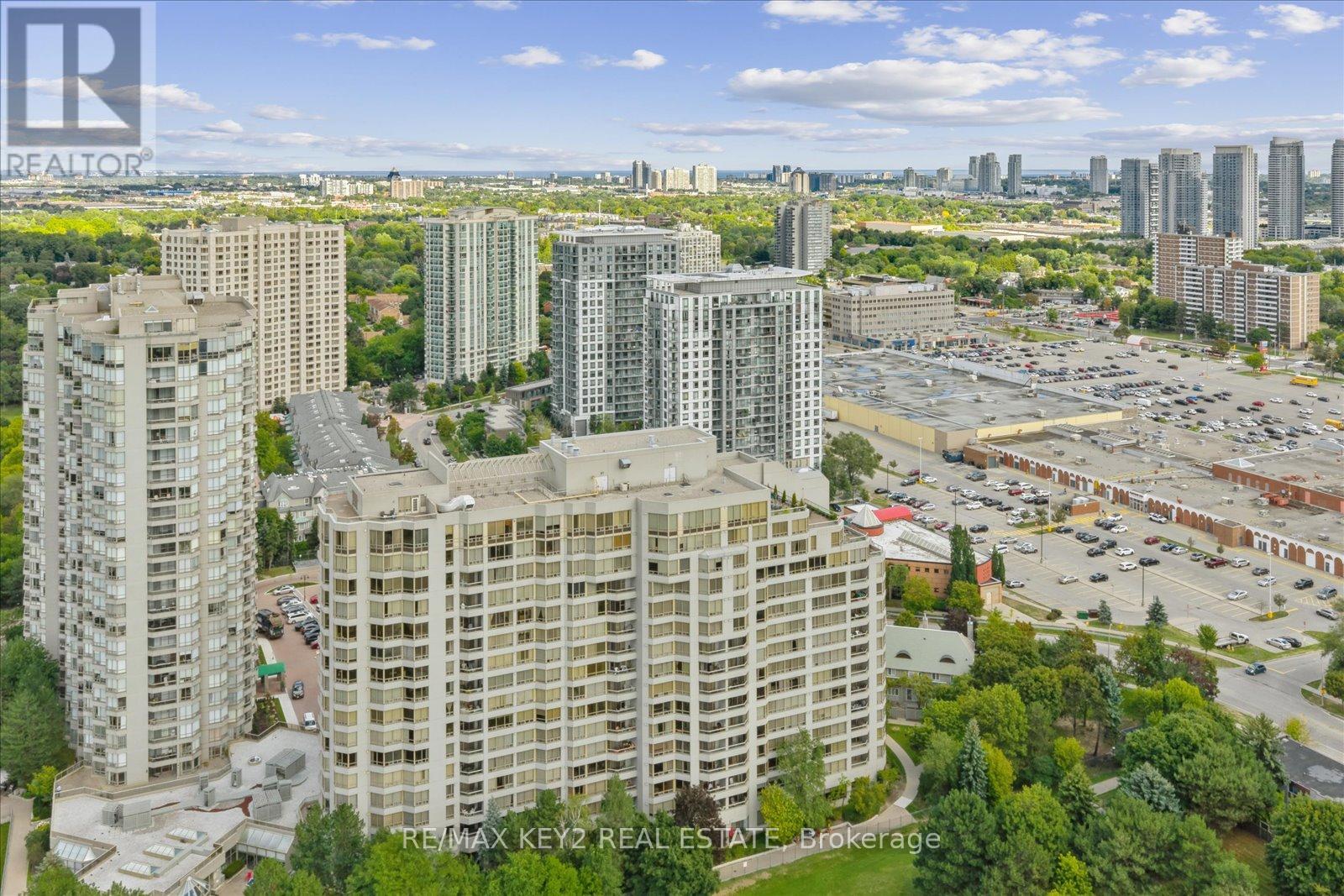 Photo 2 of 1116 138 Bonis Avenue, Toronto ON