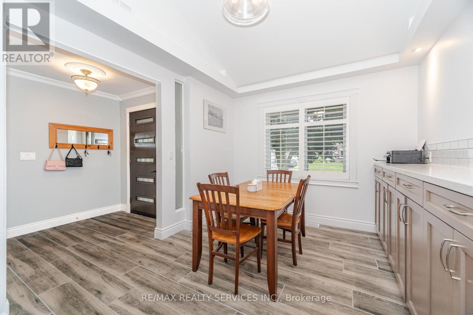 Photo 16 of 234 Elizabeth Street S, Brampton ON