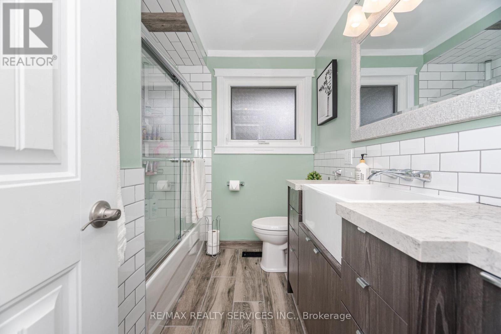 Photo 32 of 234 Elizabeth Street S, Brampton ON