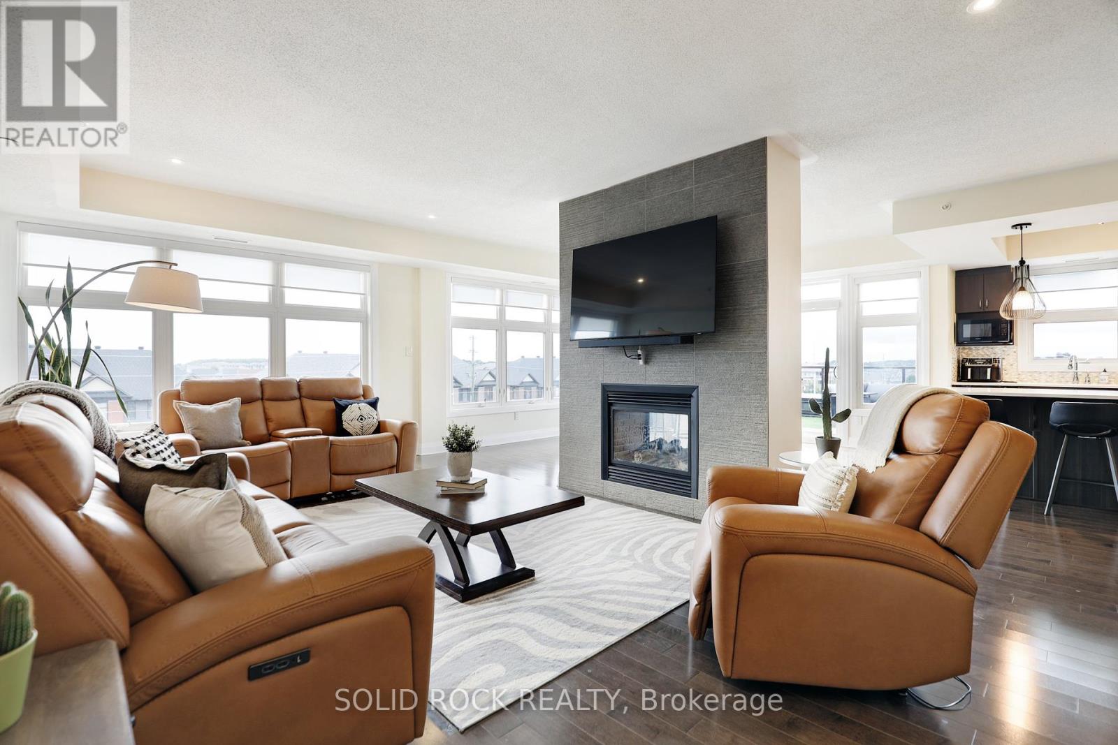 Photo 14 of 401 200 Glenroy Gilbert Drive, Ottawa ON