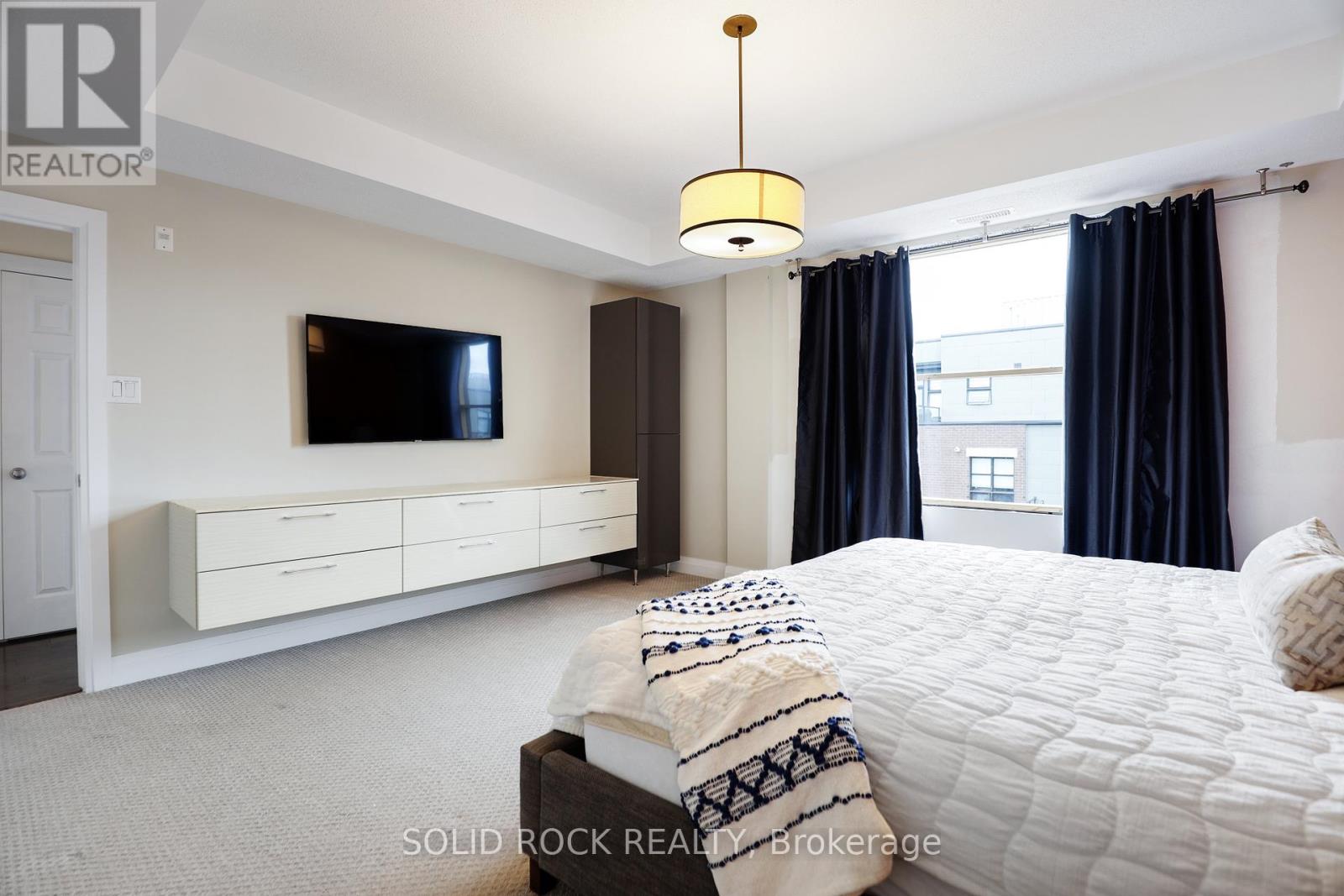 Photo 19 of 401 200 Glenroy Gilbert Drive, Ottawa ON