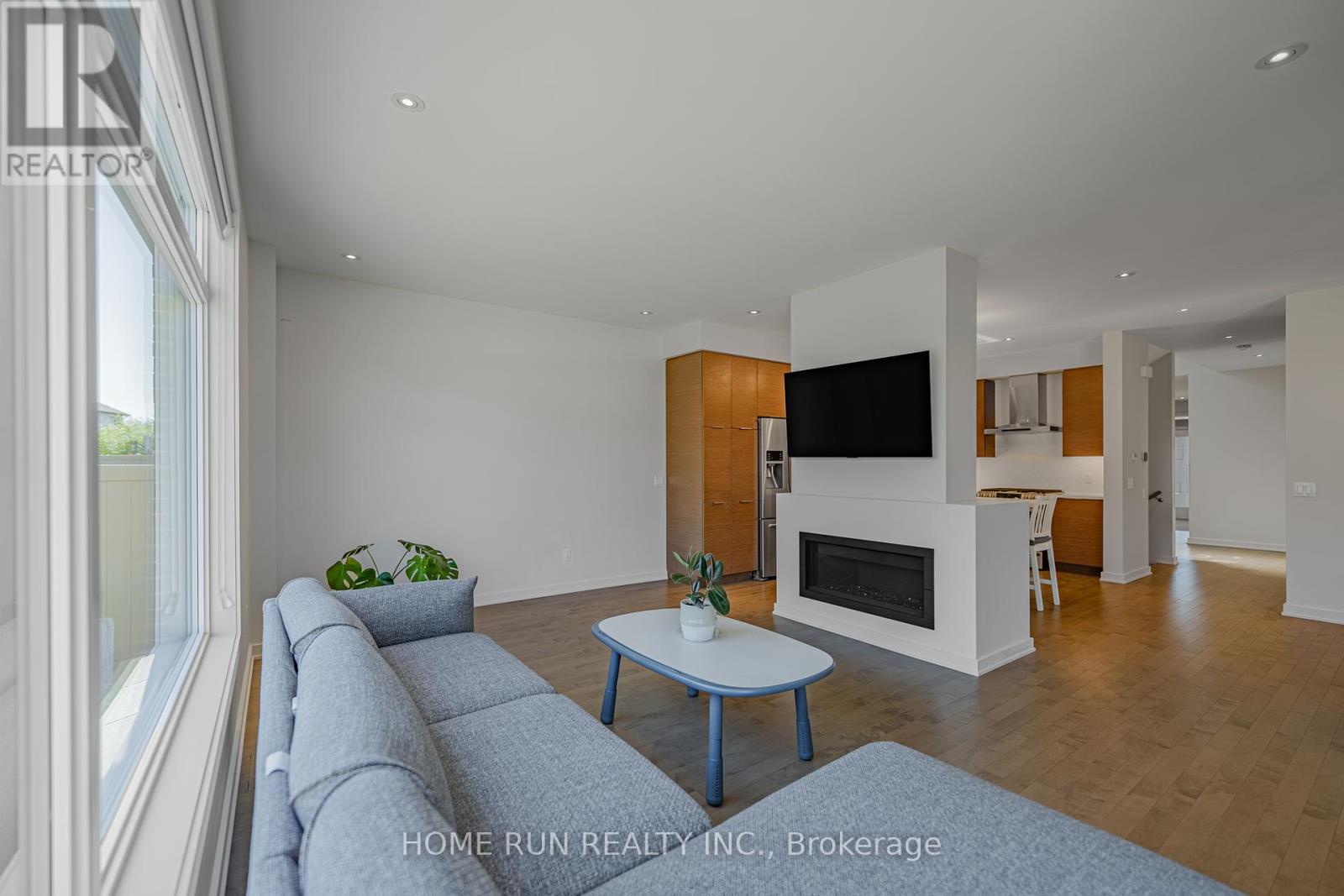 Photo 18 of 899 Ralph Hennessy Avenue, Ottawa ON