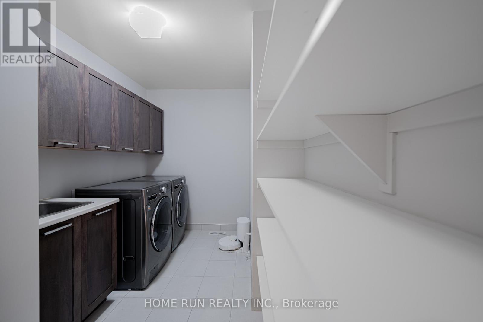 Photo 42 of 899 Ralph Hennessy Avenue, Ottawa ON