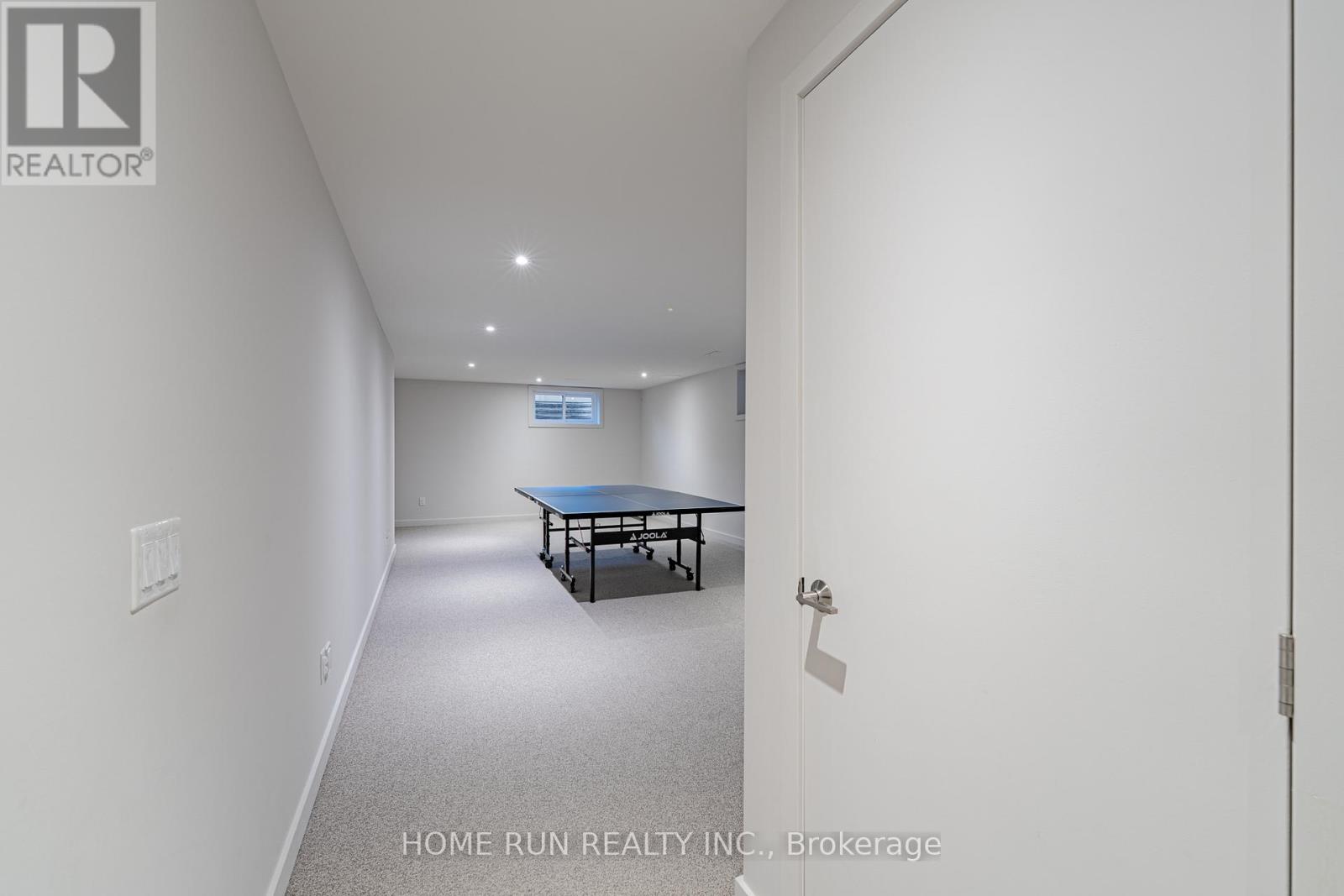 Photo 44 of 899 Ralph Hennessy Avenue, Ottawa ON