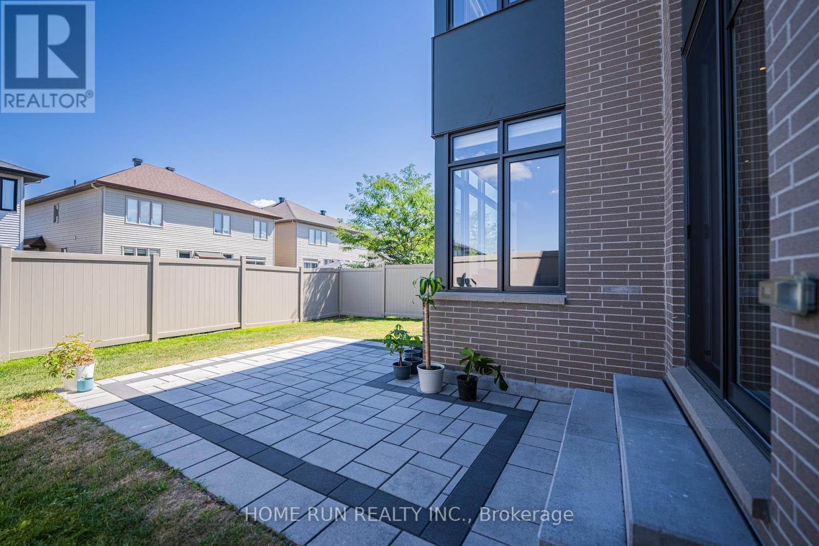 Photo 48 of 899 Ralph Hennessy Avenue, Ottawa ON
