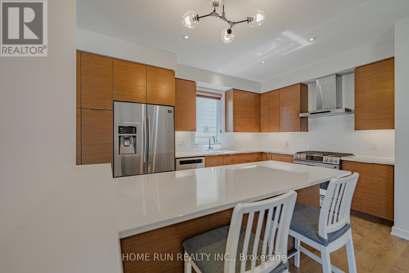 Photo 9 of 899 Ralph Hennessy Avenue, Ottawa ON
