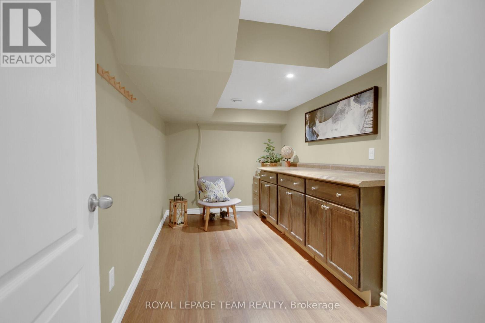 Photo 47 of 123 Talltree Crescent, Ottawa ON
