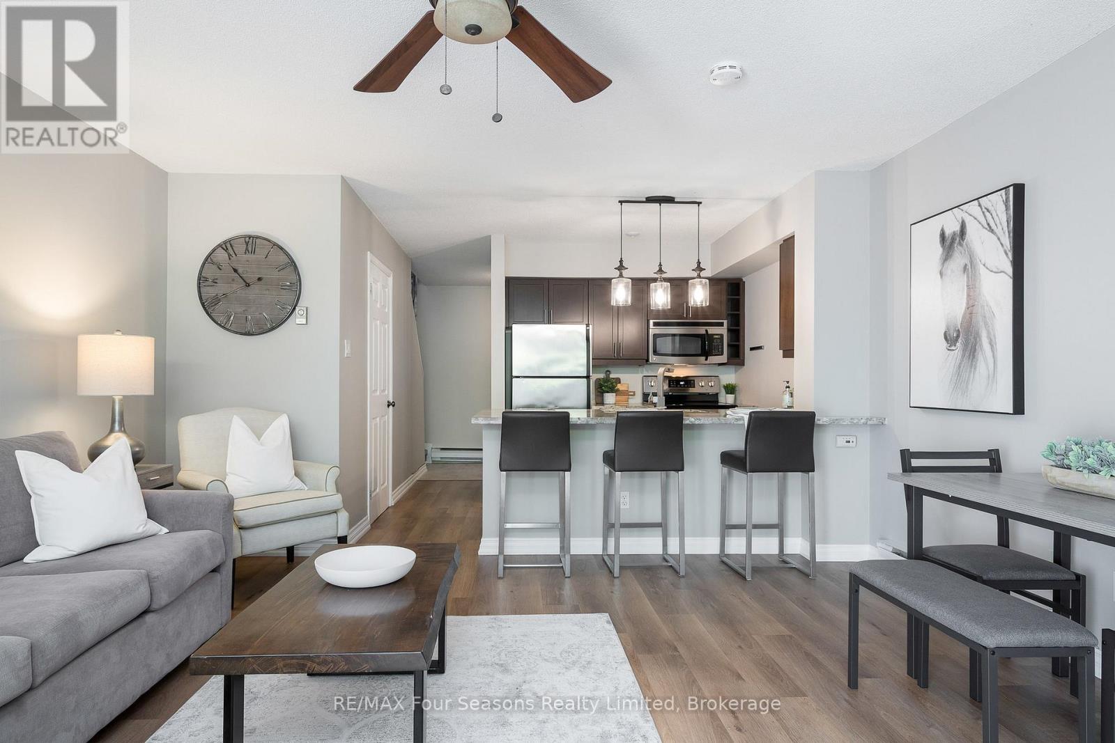 Photo 12 of 373 Mariners Way, Collingwood ON
