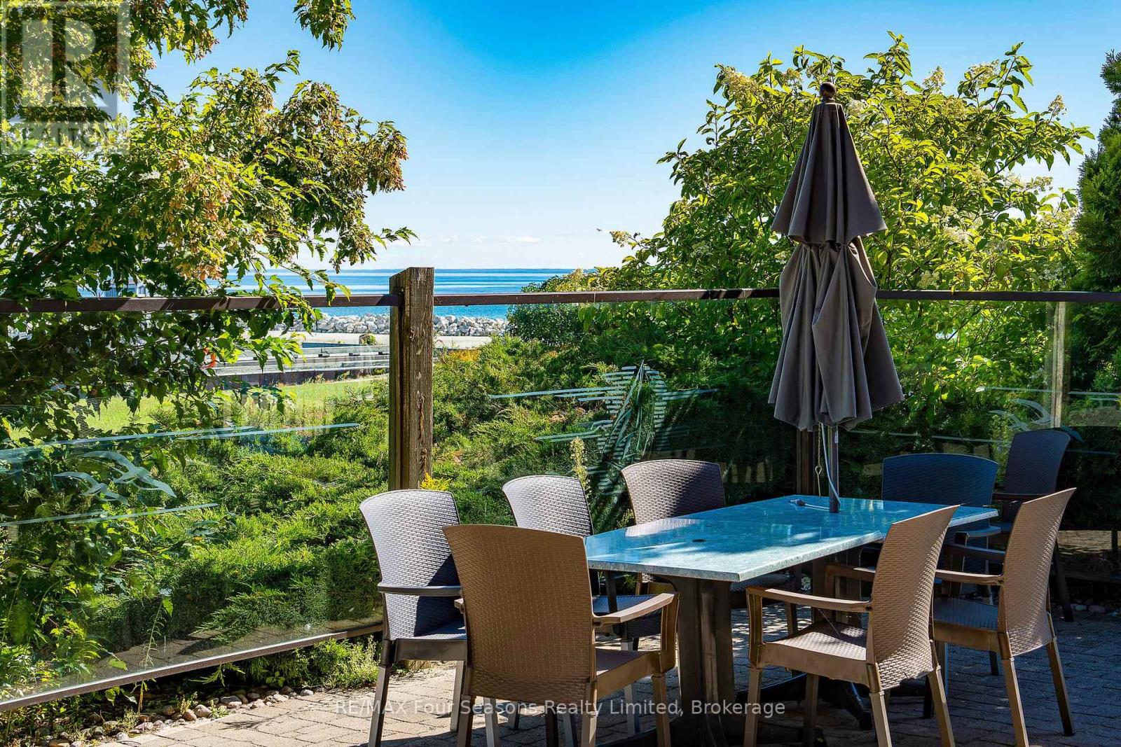 Photo 30 of 373 Mariners Way, Collingwood ON