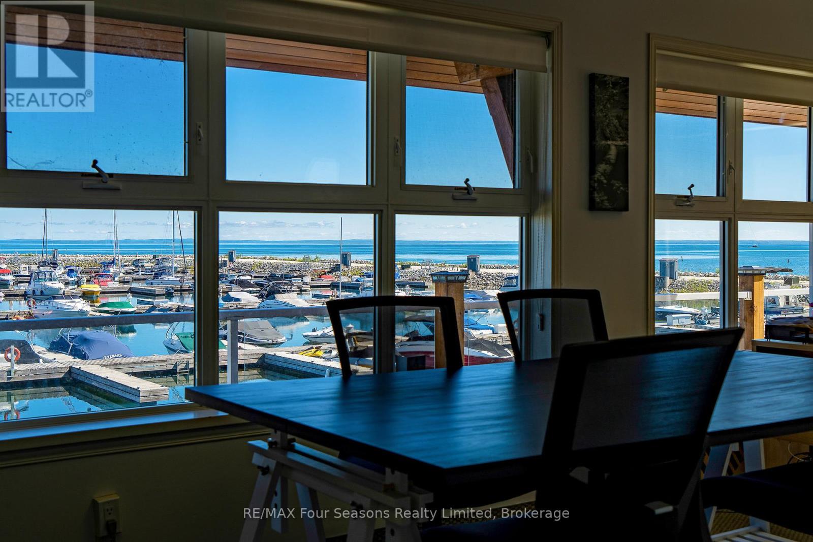 Photo 33 of 373 Mariners Way, Collingwood ON