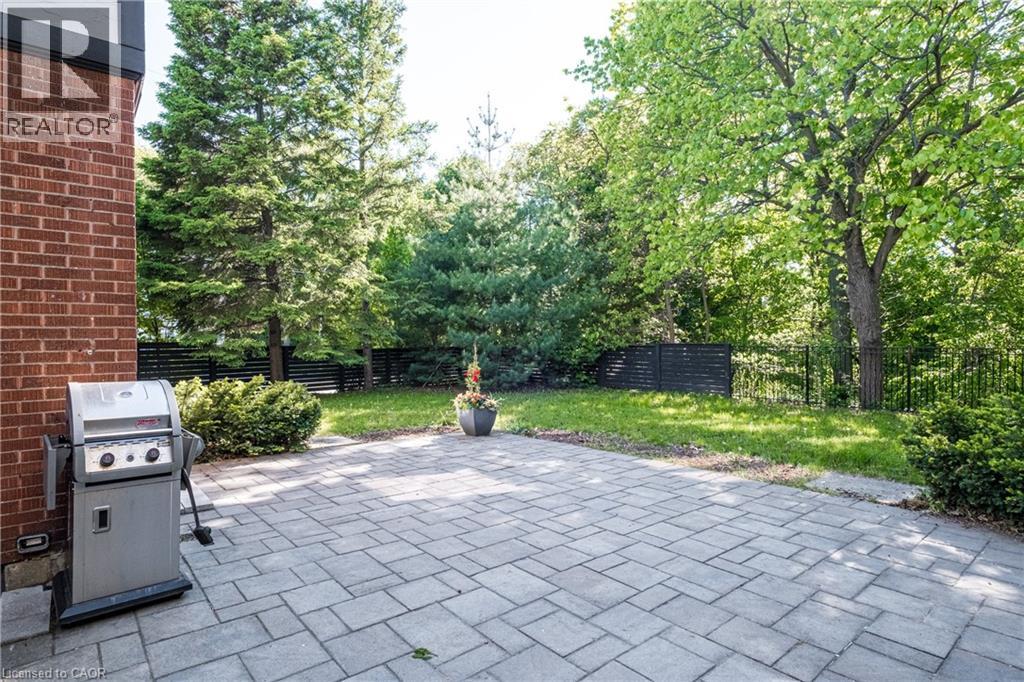 Photo 38 of 3 Oakwood Place, Hamilton ON