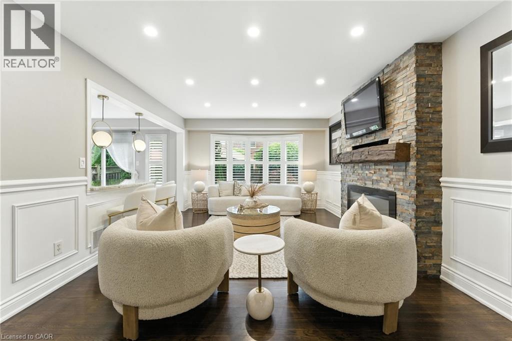 Photo 6 of 2484 Whitehorn Drive, Burlington ON