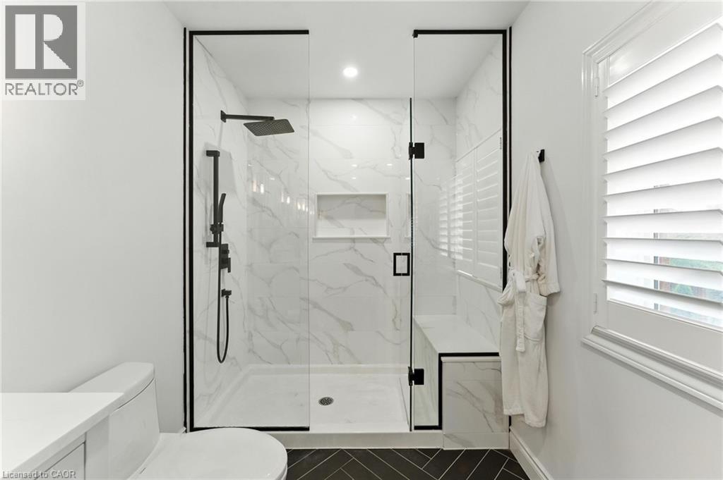 Photo 21 of 2484 Whitehorn Drive, Burlington ON