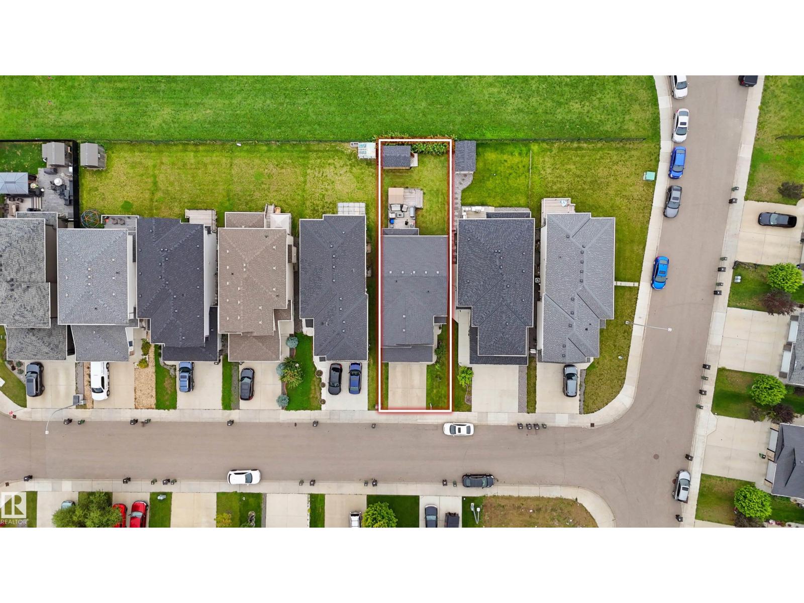 Photo 7 of 15160 16 St Nw, Edmonton AB