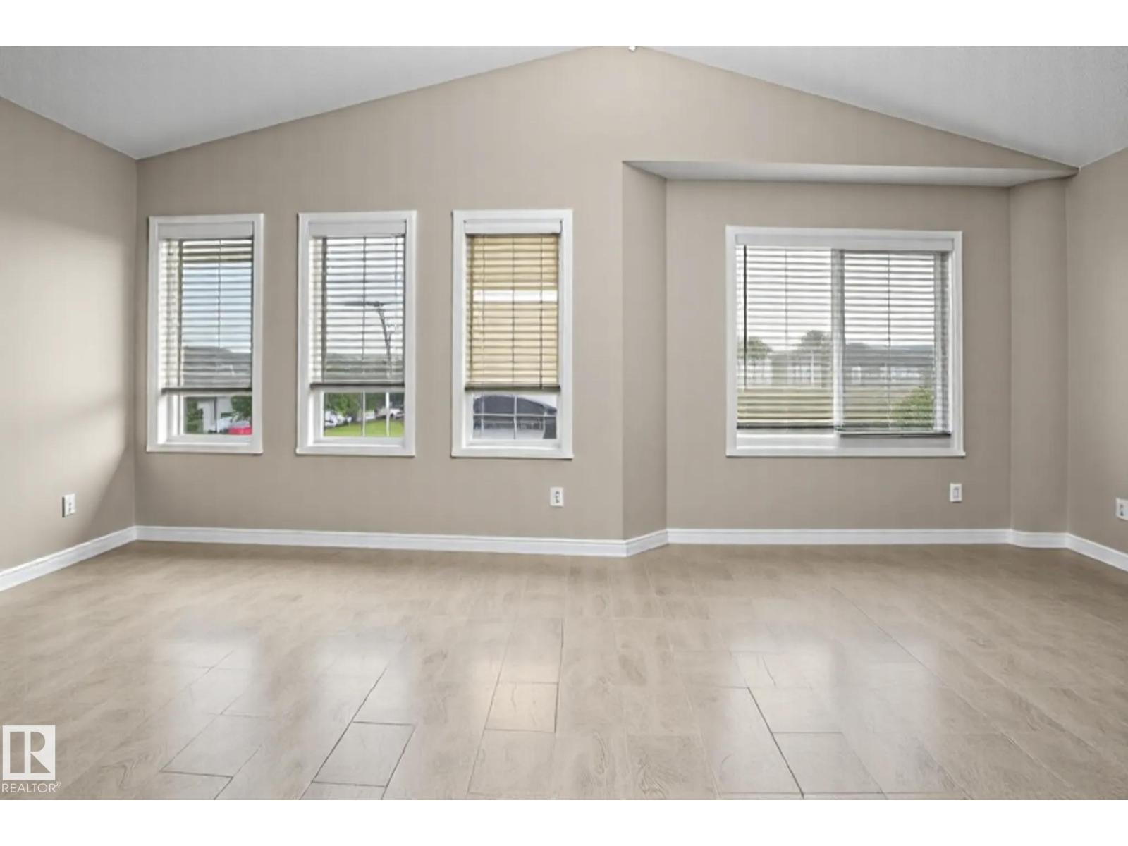 Photo 28 of 15160 16 St Nw, Edmonton AB
