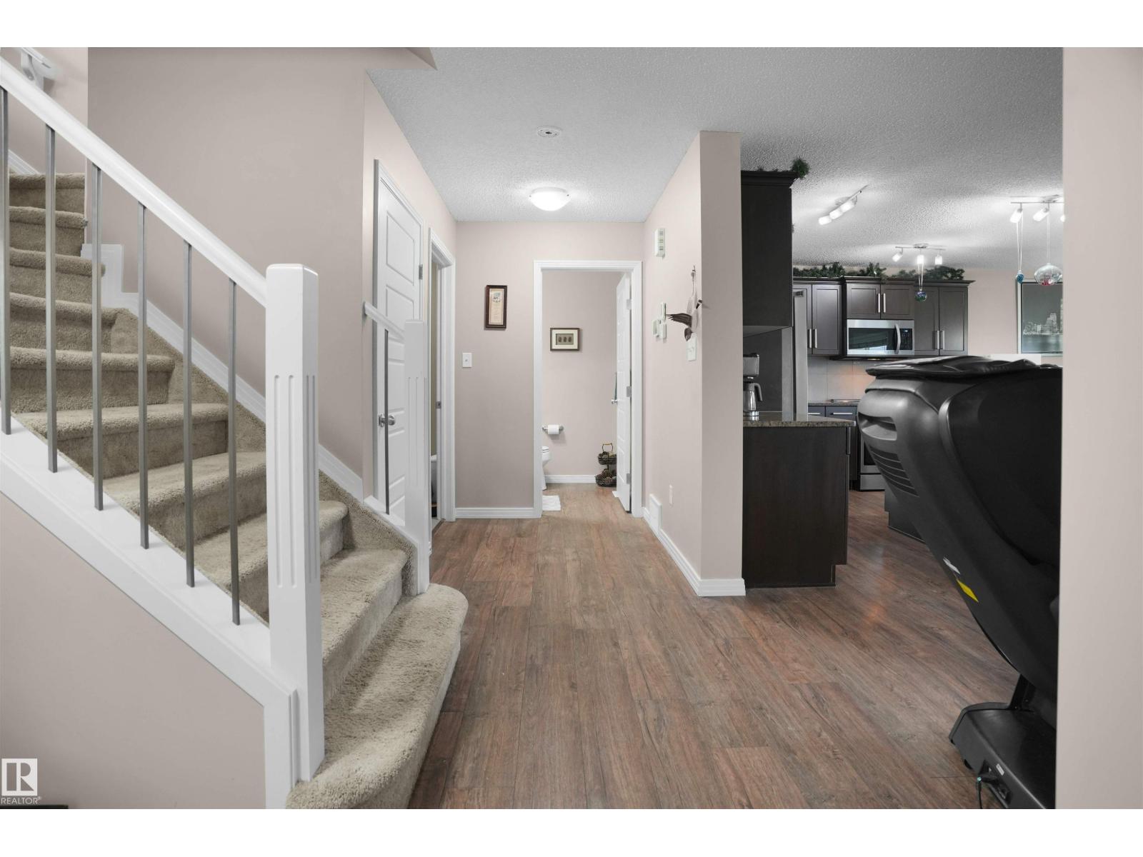 Photo 27 of 15160 16 St Nw, Edmonton AB