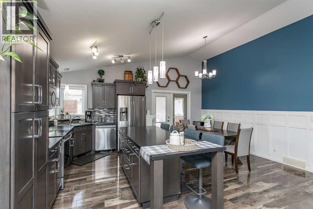 Photo 10 of 66 Woodbine Avenue, Blackfalds AB