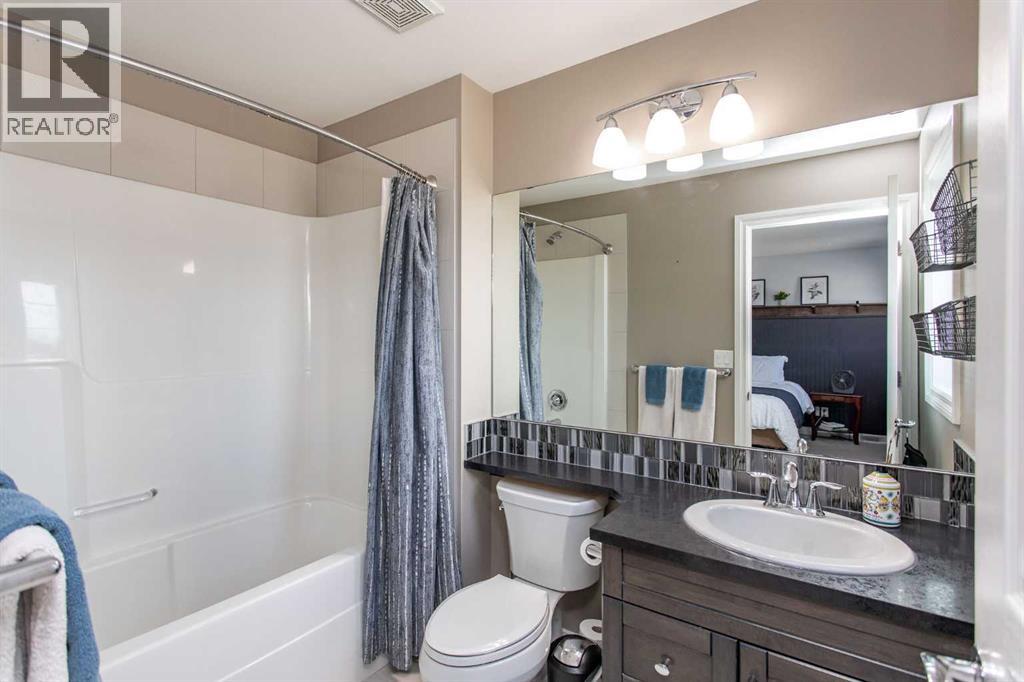 Photo 22 of 66 Woodbine Avenue, Blackfalds AB