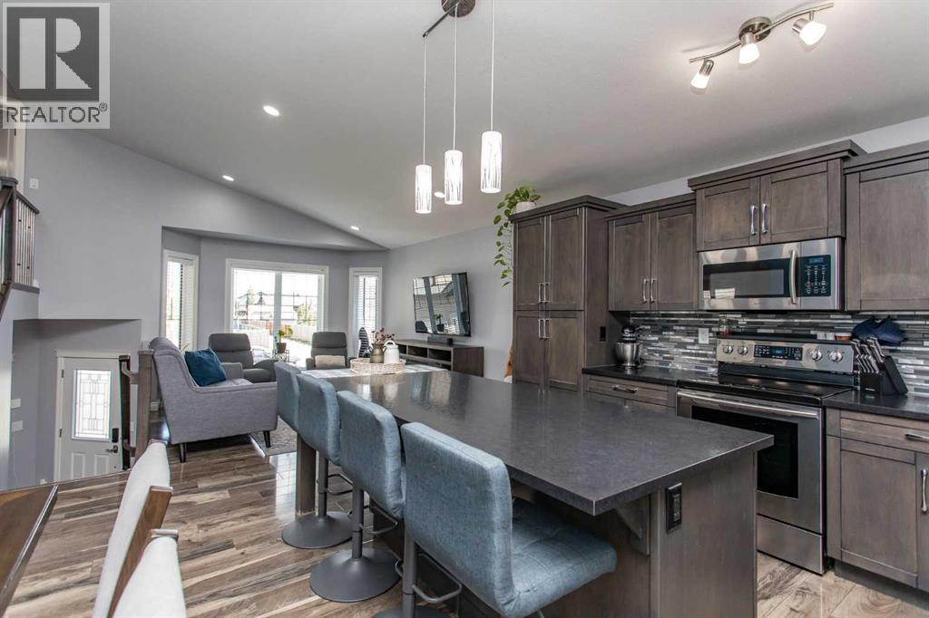 Photo 15 of 66 Woodbine Avenue, Blackfalds AB