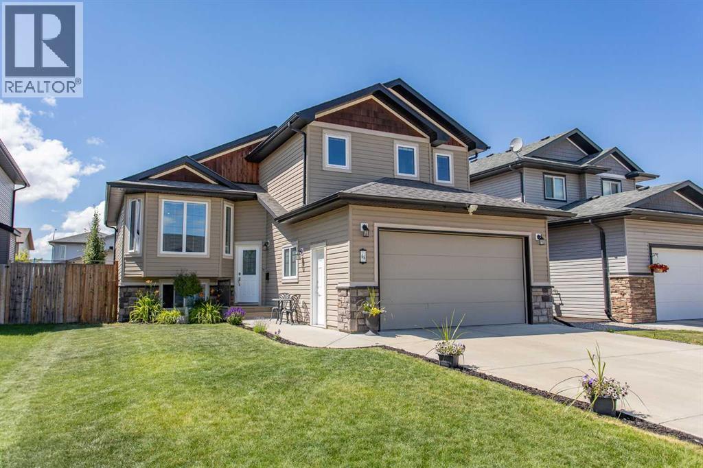 Photo 1 of 66 Woodbine Avenue, Blackfalds AB