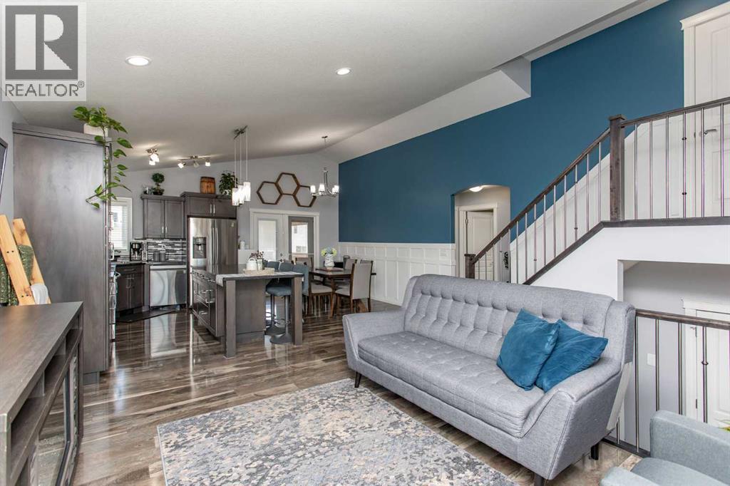 Photo 11 of 66 Woodbine Avenue, Blackfalds AB