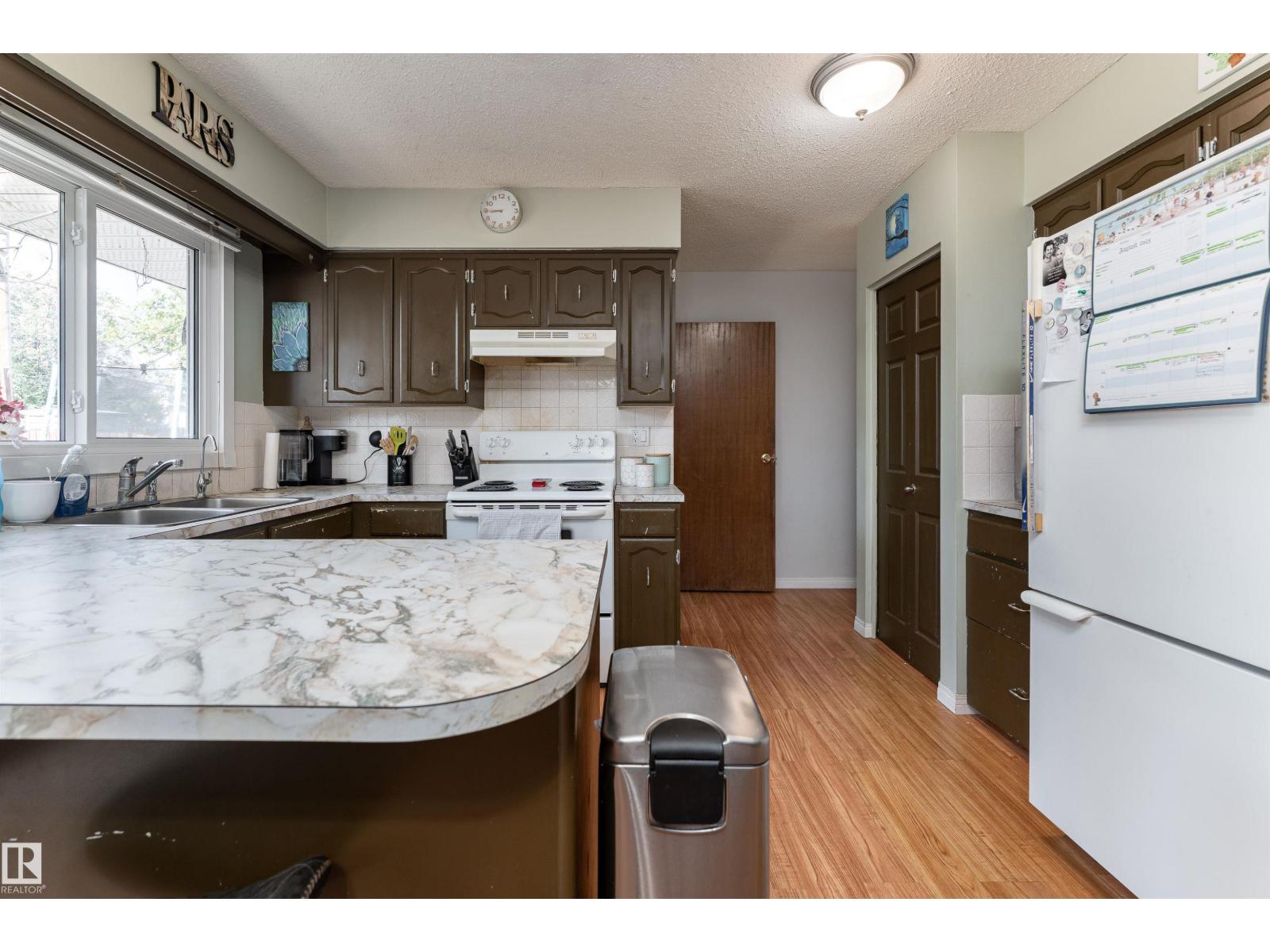 Photo 11 of 9510 79 St, Fort Saskatchewan AB