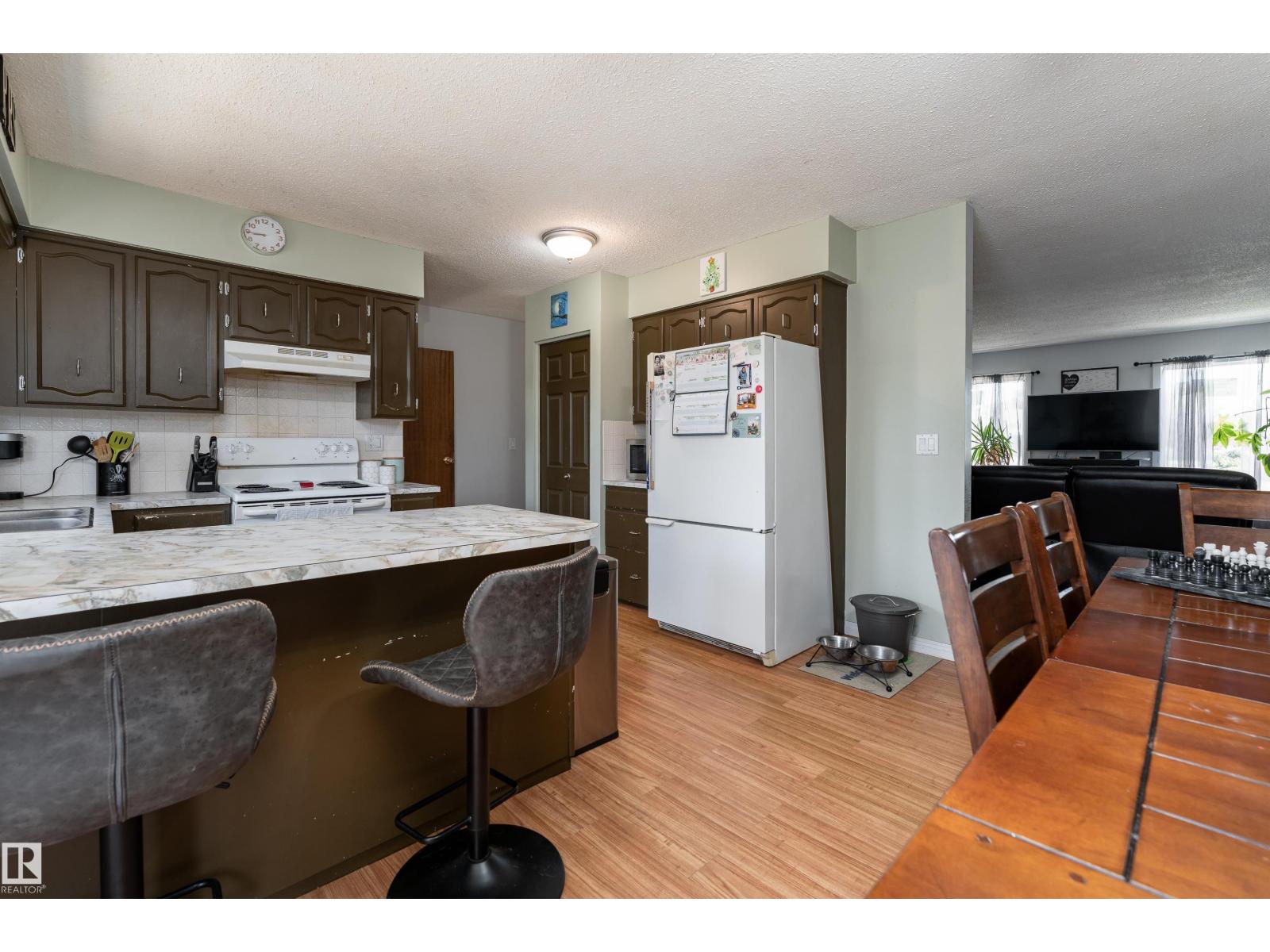 Photo 12 of 9510 79 St, Fort Saskatchewan AB