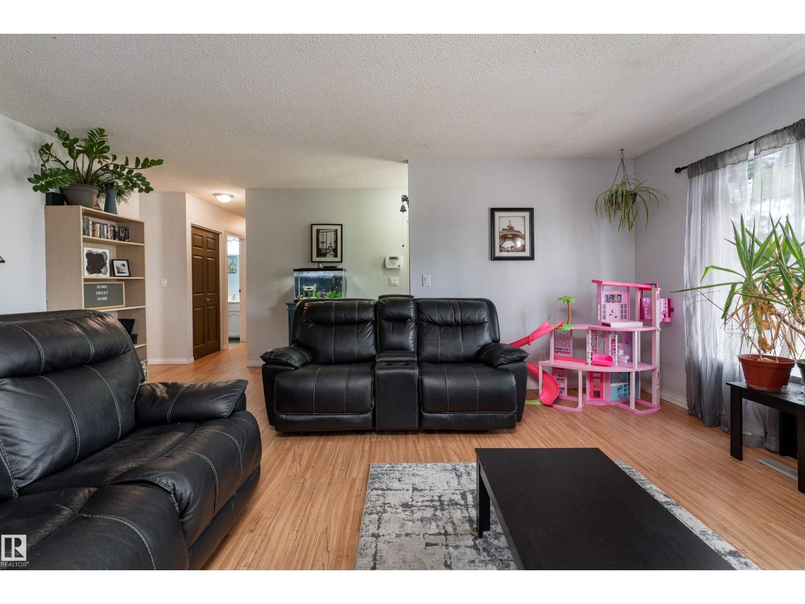 Photo 19 of 9510 79 St, Fort Saskatchewan AB