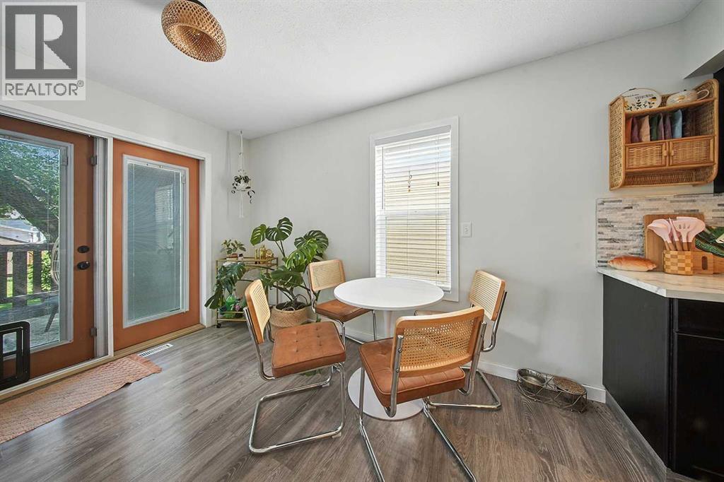 Photo 6 of 4628 45 Street, Sylvan Lake AB