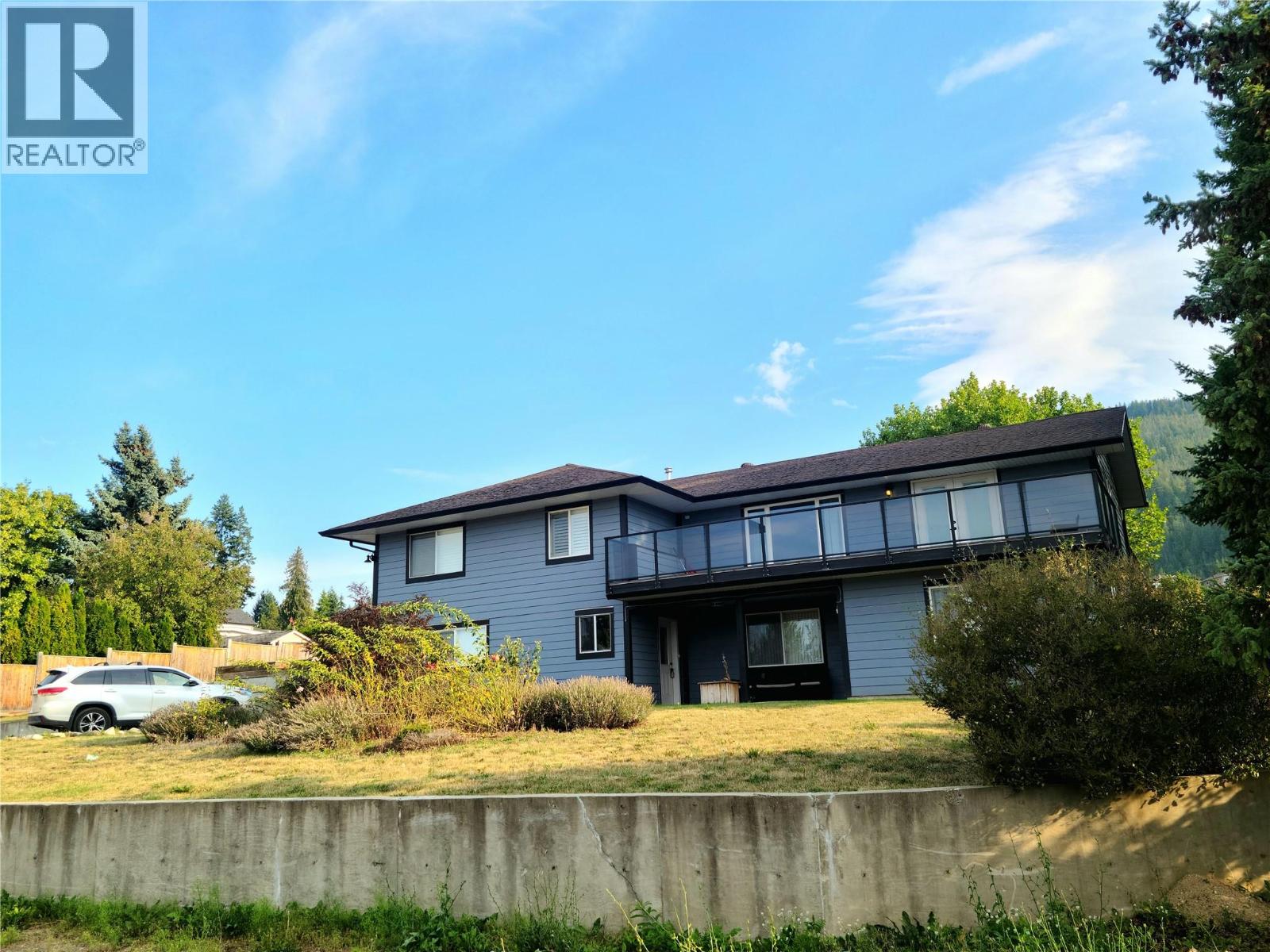  1350 13 Avenue Southeast, Salmon Arm