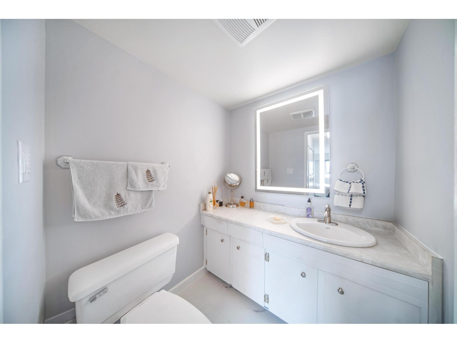 Photo 11 of 203 32040 Peardonville Road, Abbotsford BC