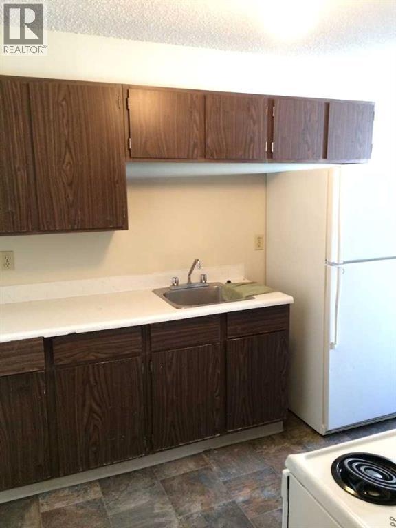 Photo 17 of 1 12 4607 73 Street Nw, Calgary AB