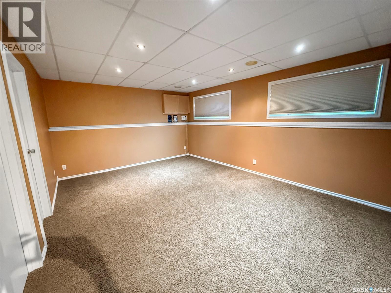 Photo 25 of 153 5th Avenue Ne, Swift Current SK