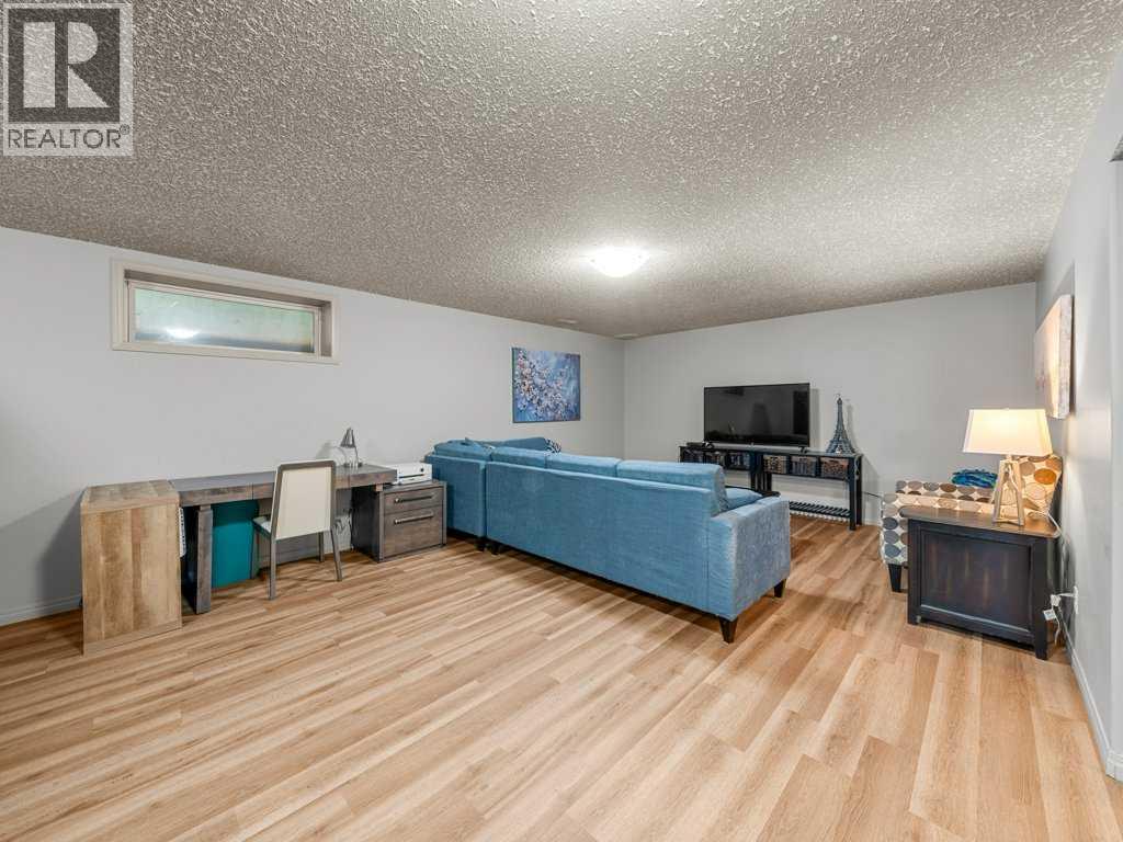 Photo 19 of 155 West Lakeview Passage, Chestermere AB