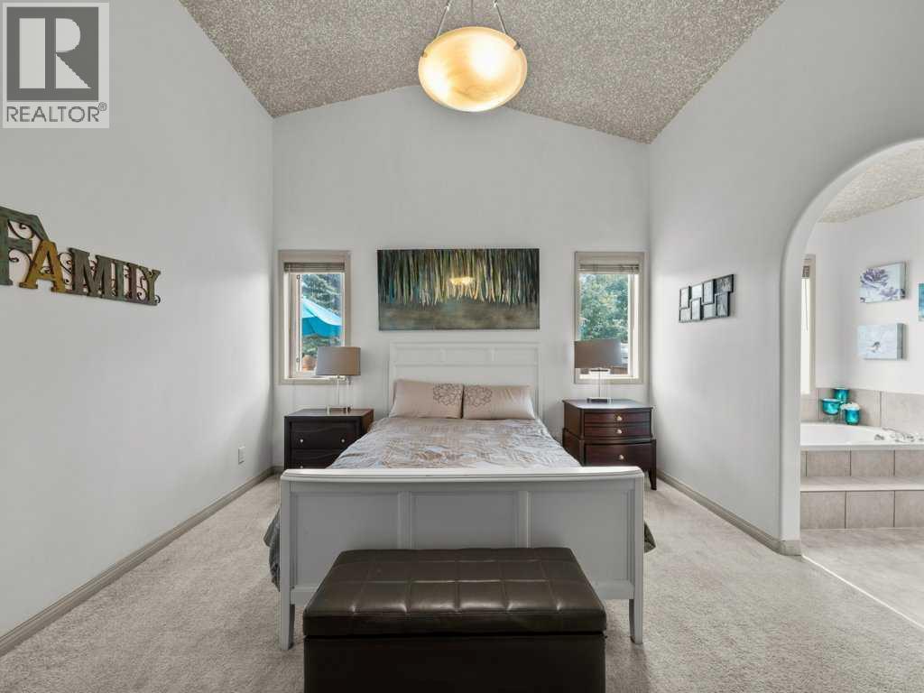 Photo 12 of 155 West Lakeview Passage, Chestermere AB