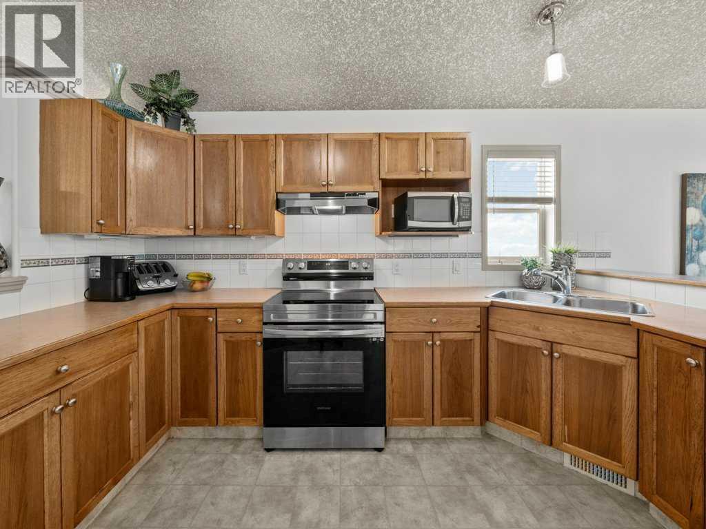 Photo 6 of 155 West Lakeview Passage, Chestermere AB