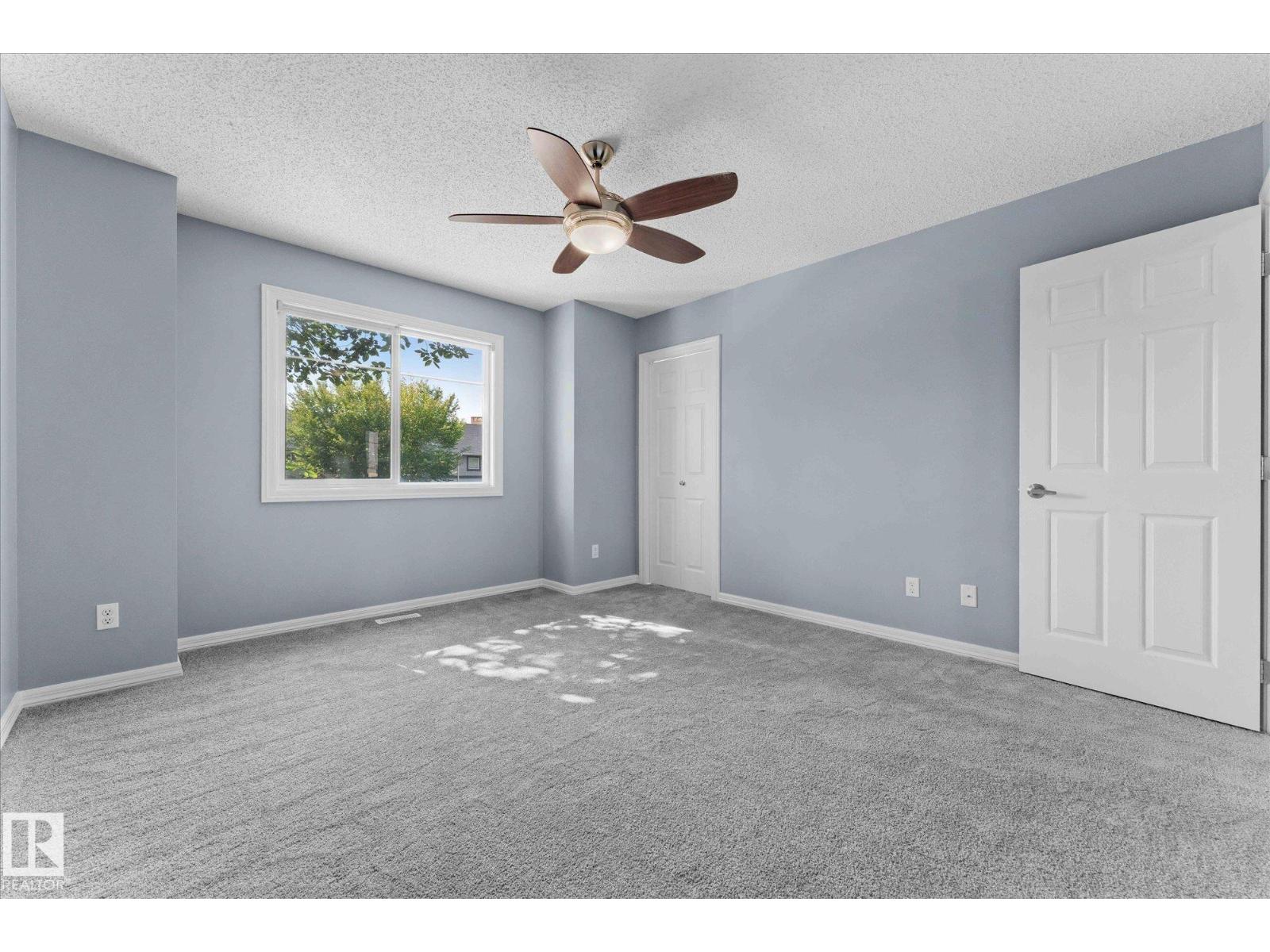 Photo 20 of 40 1404 Hermitage Rd Nw, Edmonton AB