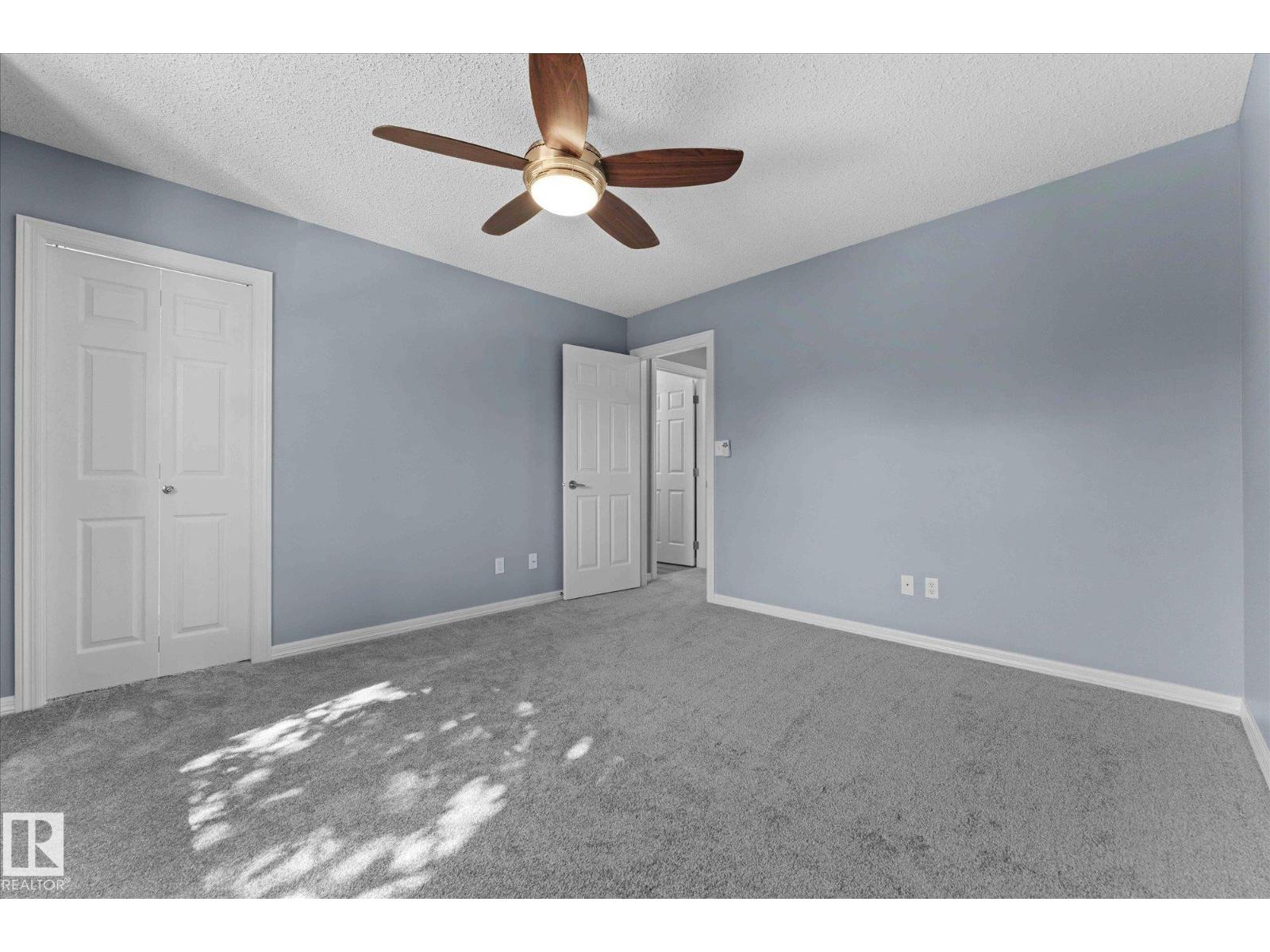 Photo 21 of 40 1404 Hermitage Rd Nw, Edmonton AB