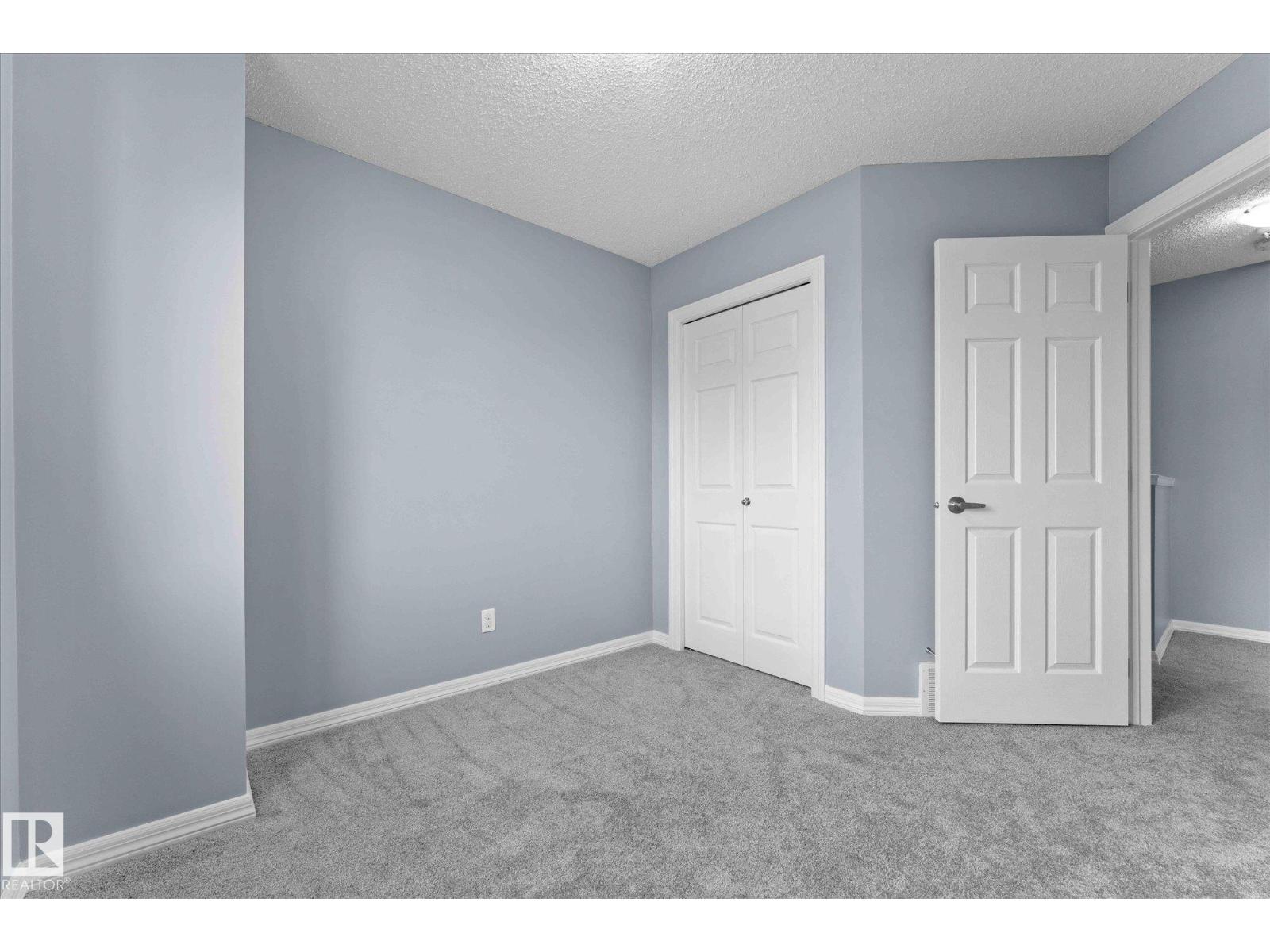 Photo 27 of 40 1404 Hermitage Rd Nw, Edmonton AB