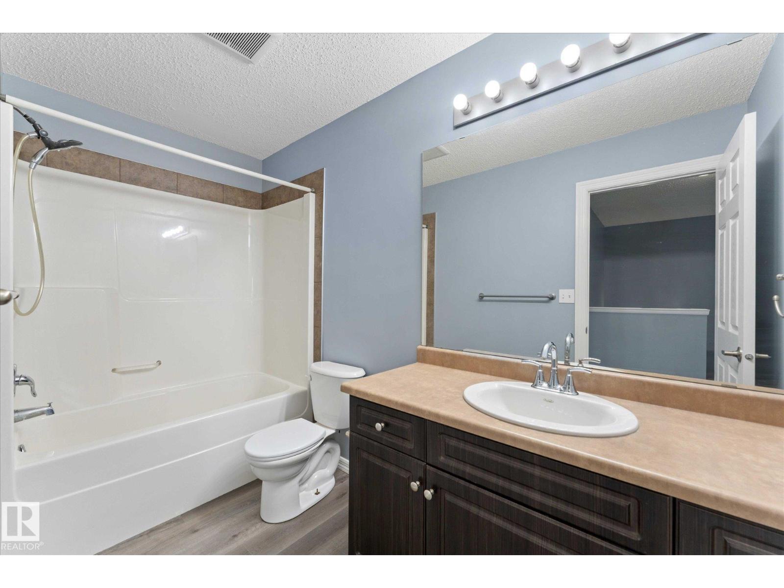 Photo 28 of 40 1404 Hermitage Rd Nw, Edmonton AB