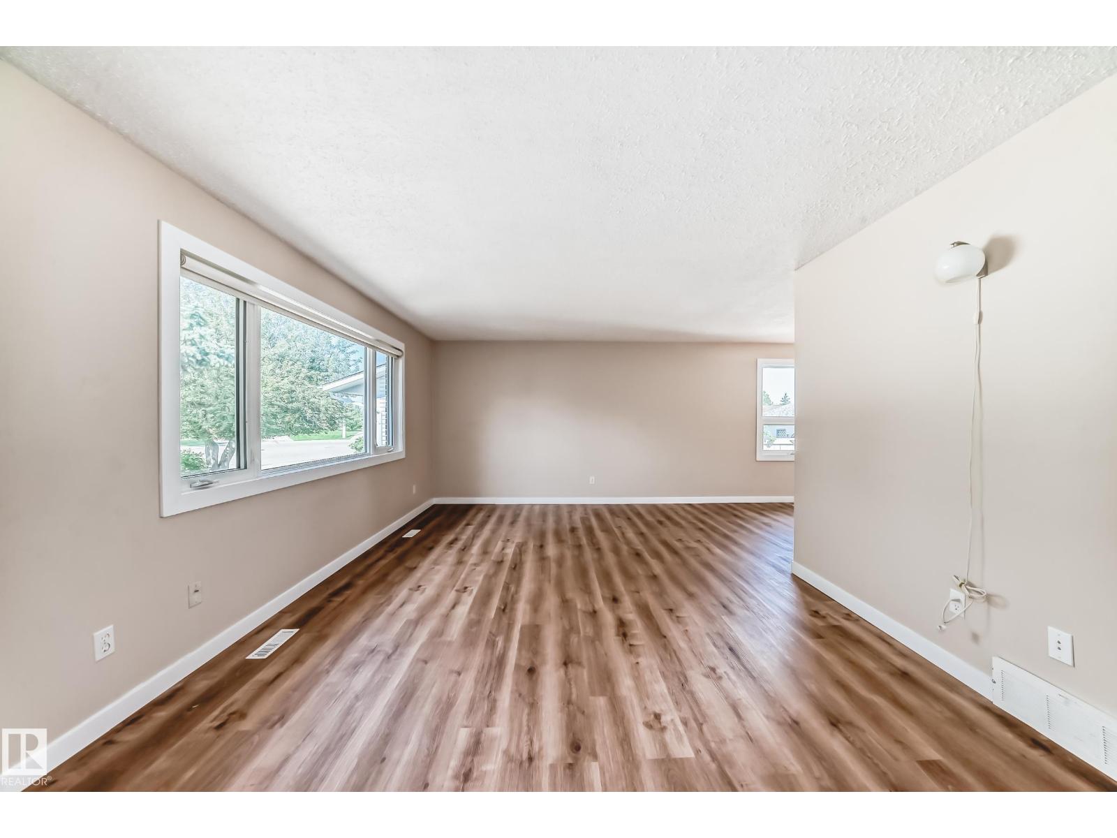 Photo 14 of 3605 41 St, Leduc AB